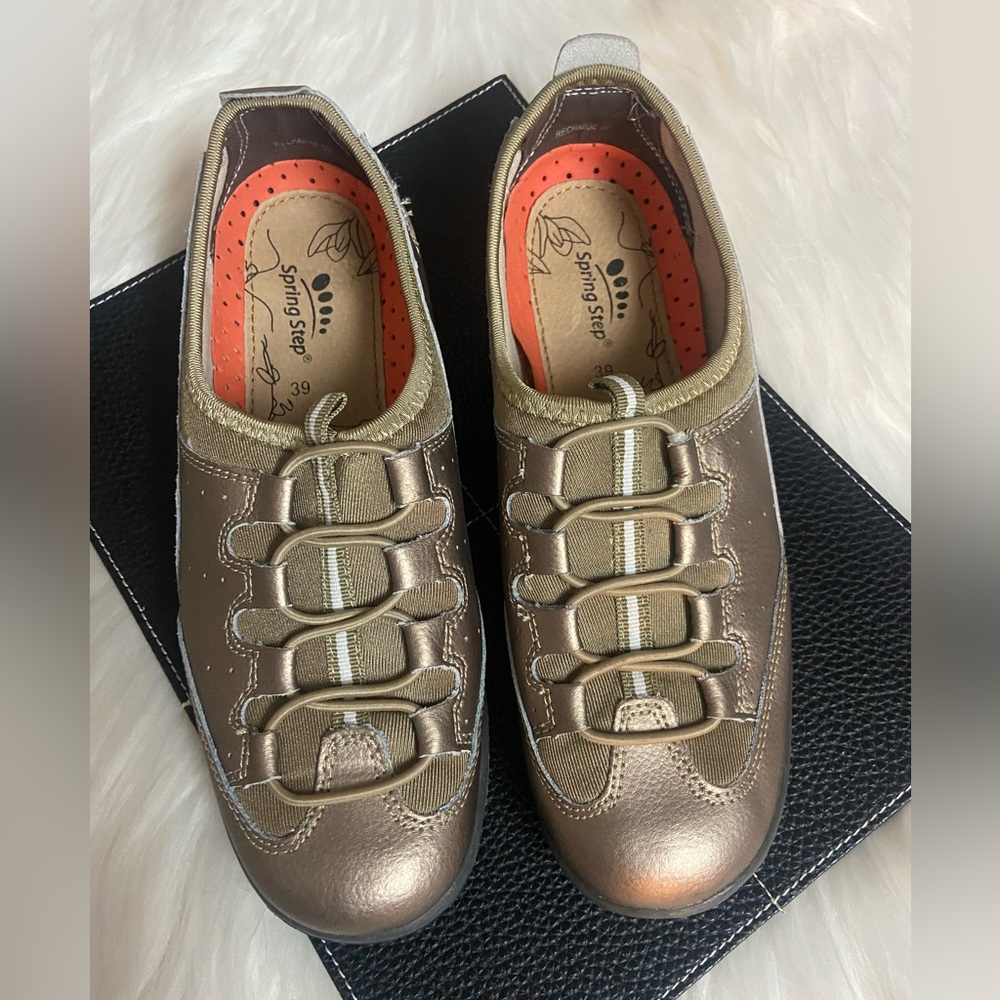 Spring Step Sz 39 Dull Gold Metallic Women’s Slip On Shoes